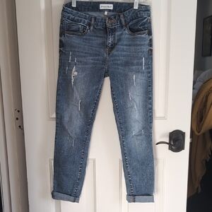 Studio Blue Ankle Jeans in Distressed Blue